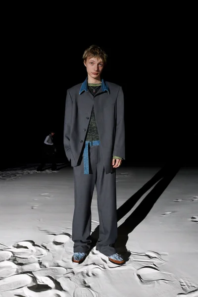 Look 34